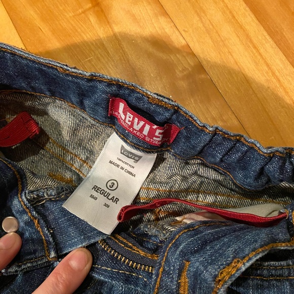 LEVIS Jeans unisex size 3 kid (549 relaxe straight cut) - Picture 5 of 6